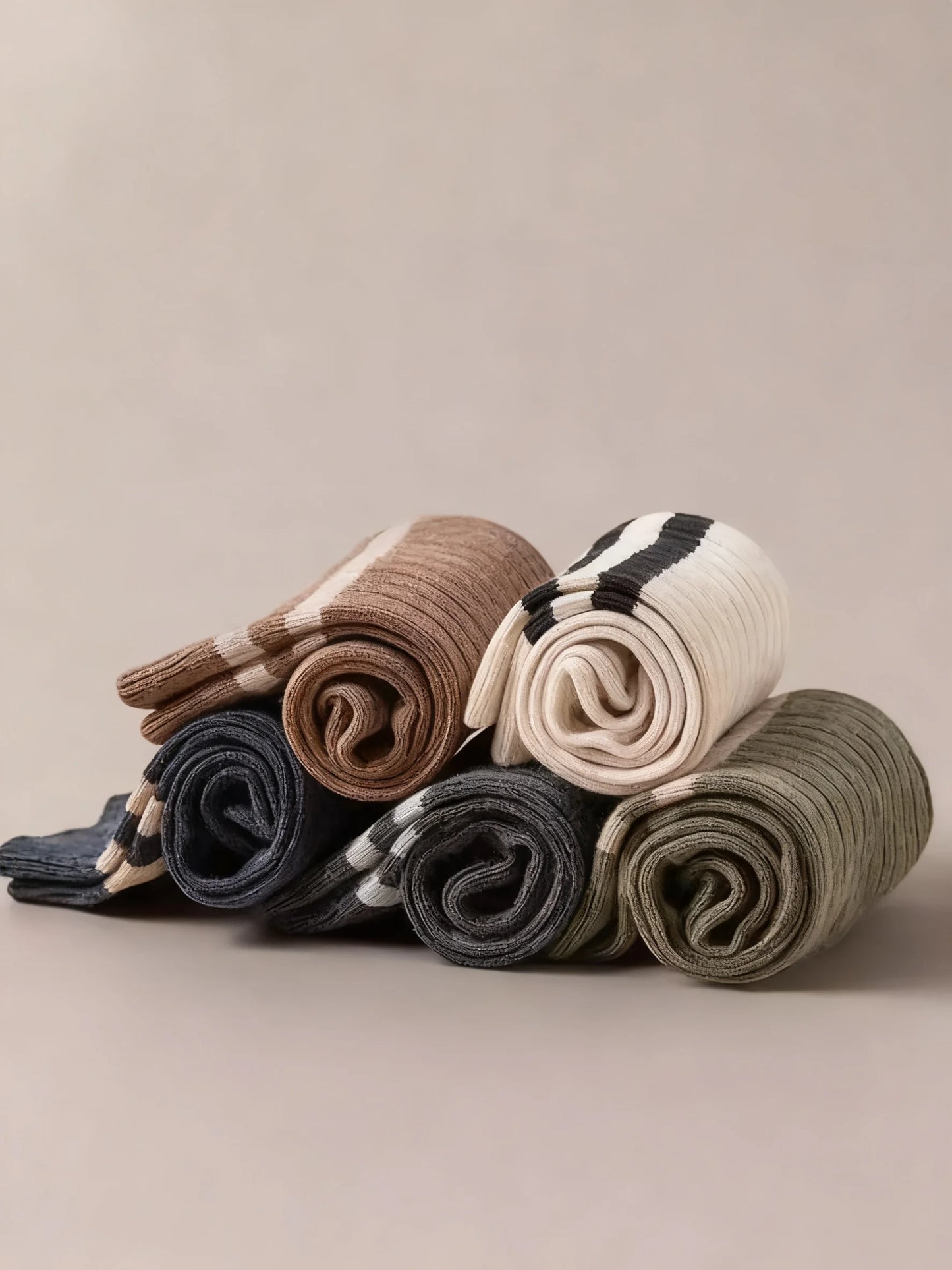 Men's Cotton Striped Crew Socks for Spring and Autumn: Moisture-Absorbing & Odor-Resistant